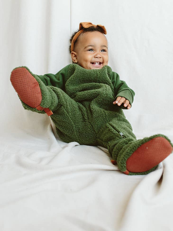 Stay-on Sherpa Baby Boots, Spruce Booties Goumikids