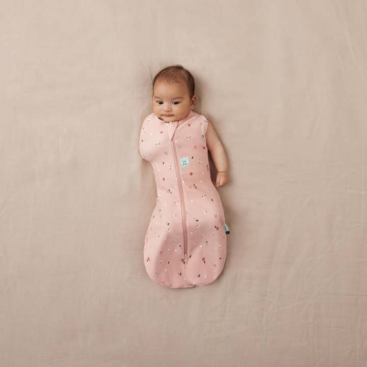 Ergopouch - Organic All Year Cocoon Swaddle Bag -Pink Daisies -1 Tog Sleeping Bag ErgoPouch - Australia