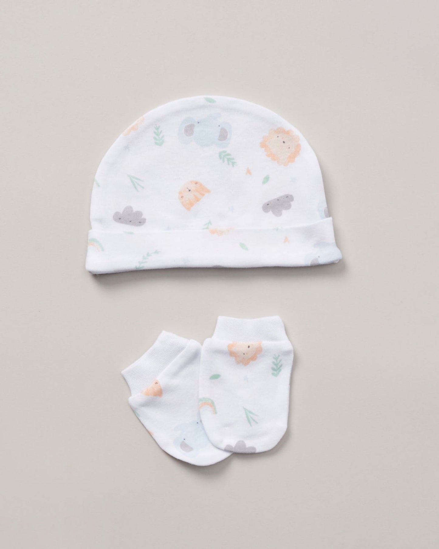 'Hello Little One Animals' 5 Piece Layette Gift Set. Set Rock a Bye Baby 
