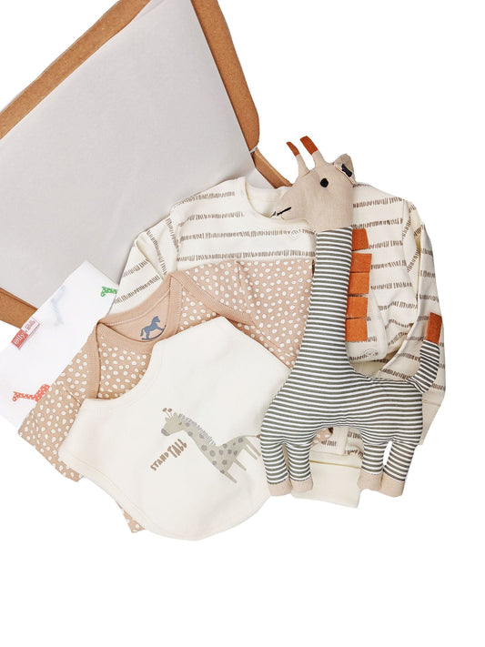 Simply Giraffes Gift Box - Layette Set, Toy & Muslin Gift Set Little Mouse Baby Clothing & Gifts 