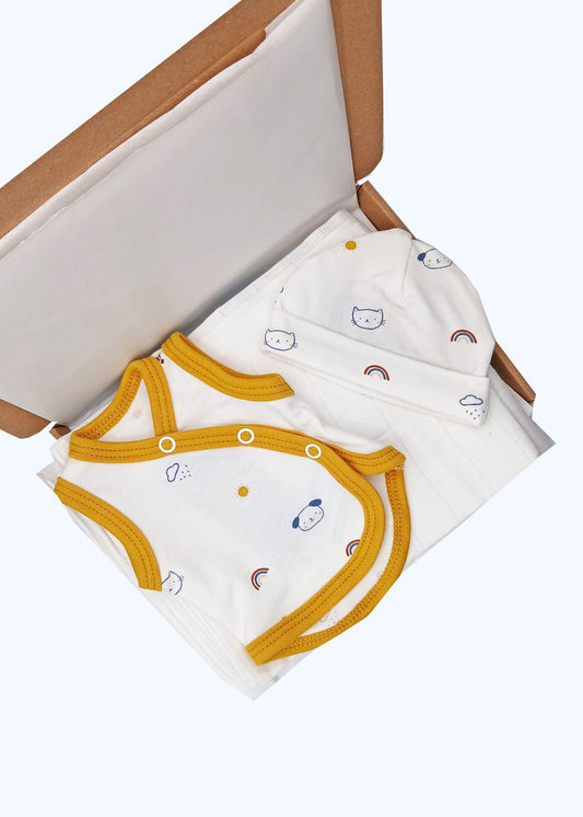 Pet Pals Gift Box - Incubator Vest, Hat & Muslin Gift Set Little Mouse Baby Clothing & Gifts 