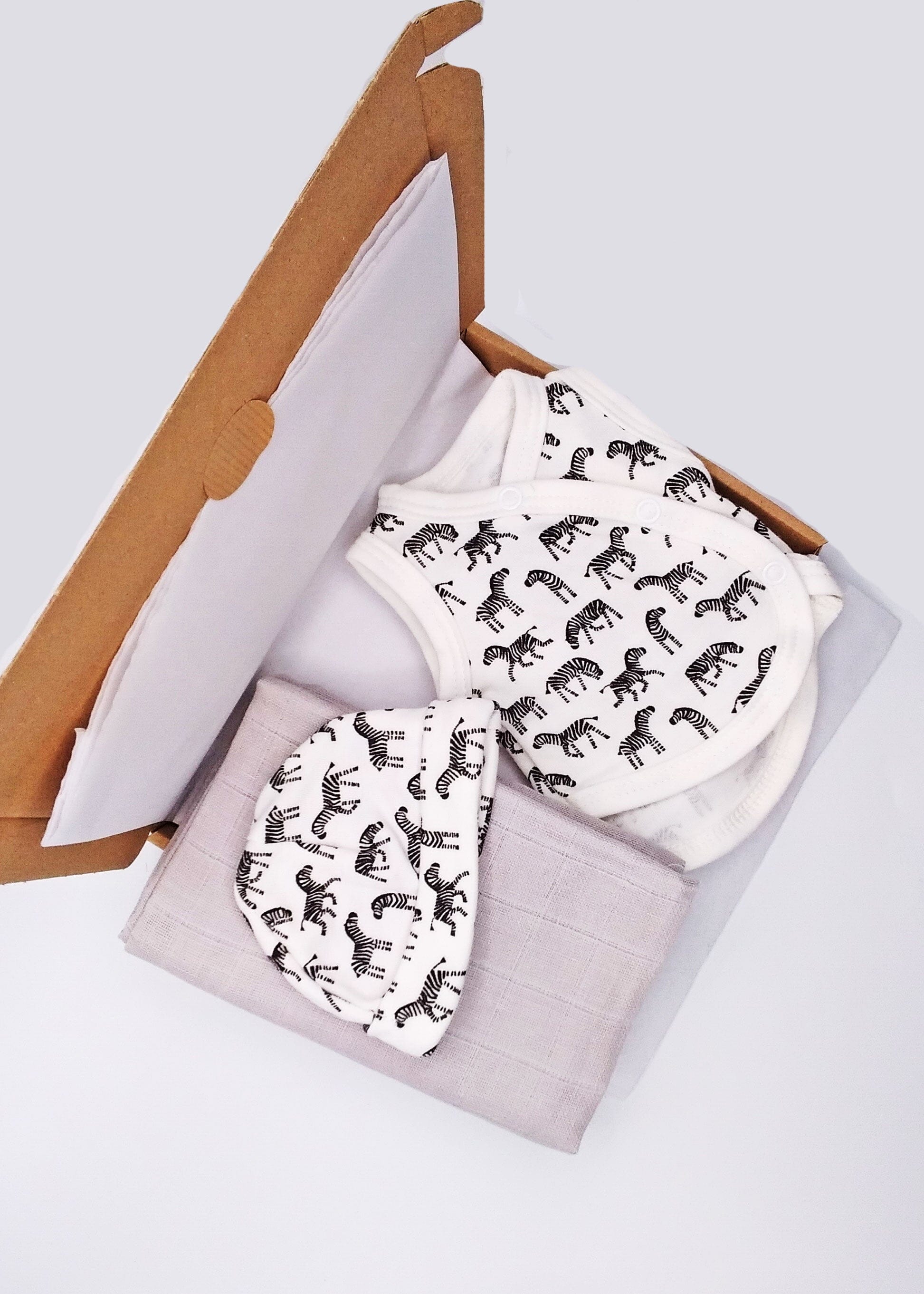 Zebras Gift Box - Incubator Vest, Hat & Muslin Gift Set Little Mouse Baby Clothing & Gifts 